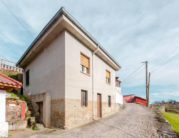 Casa-chalet en Venta en Lugar LA PLANTA, 5 en Zona Rural