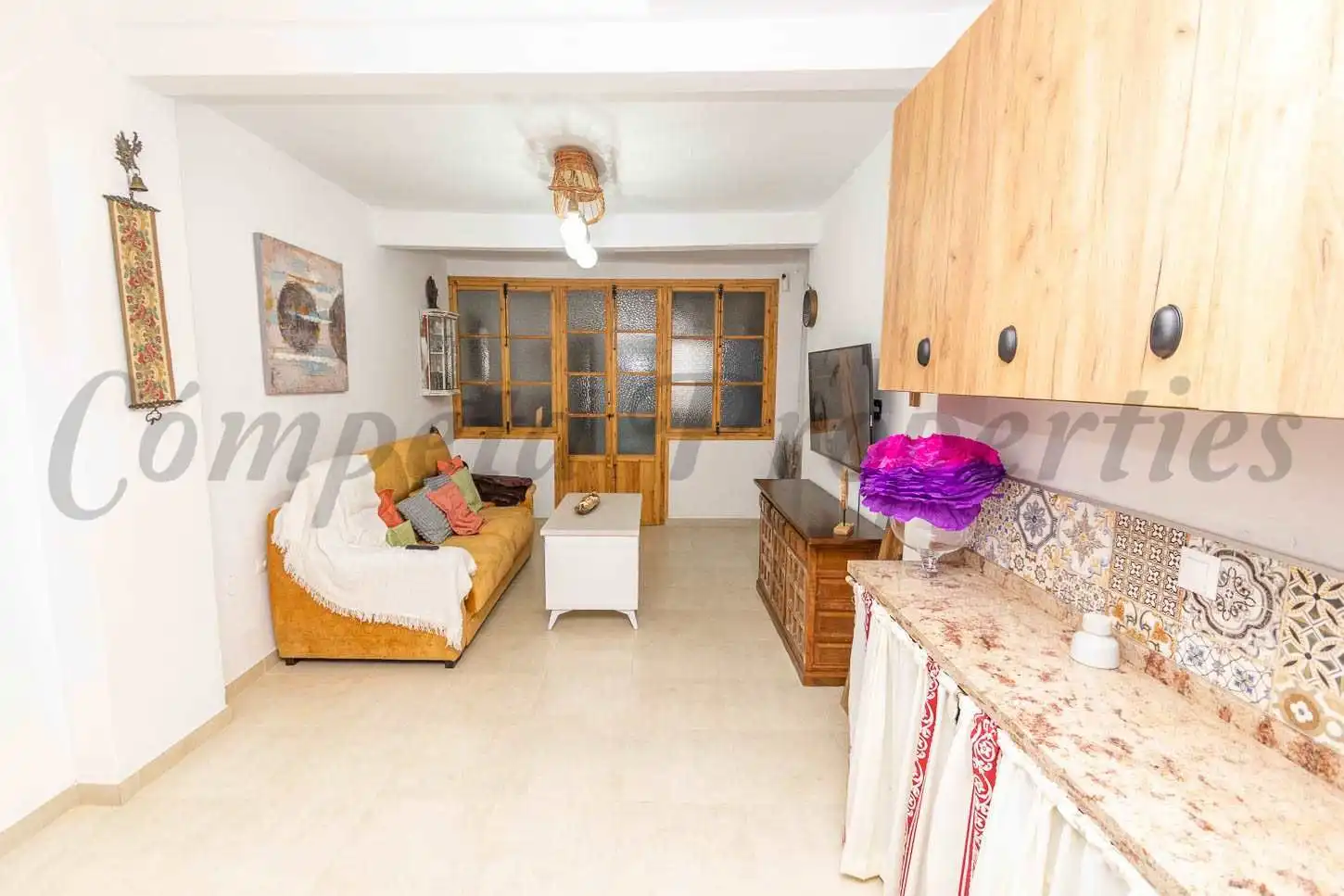 Sala d'estar de Casa o xalet en venda en Torrox amb Terrassa