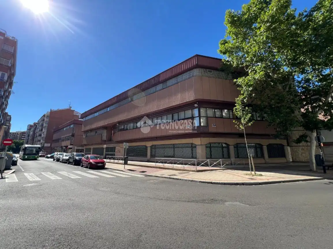 Außenansicht von Wohnung zum Verkauf in Valladolid mit Heizung und Terrasse