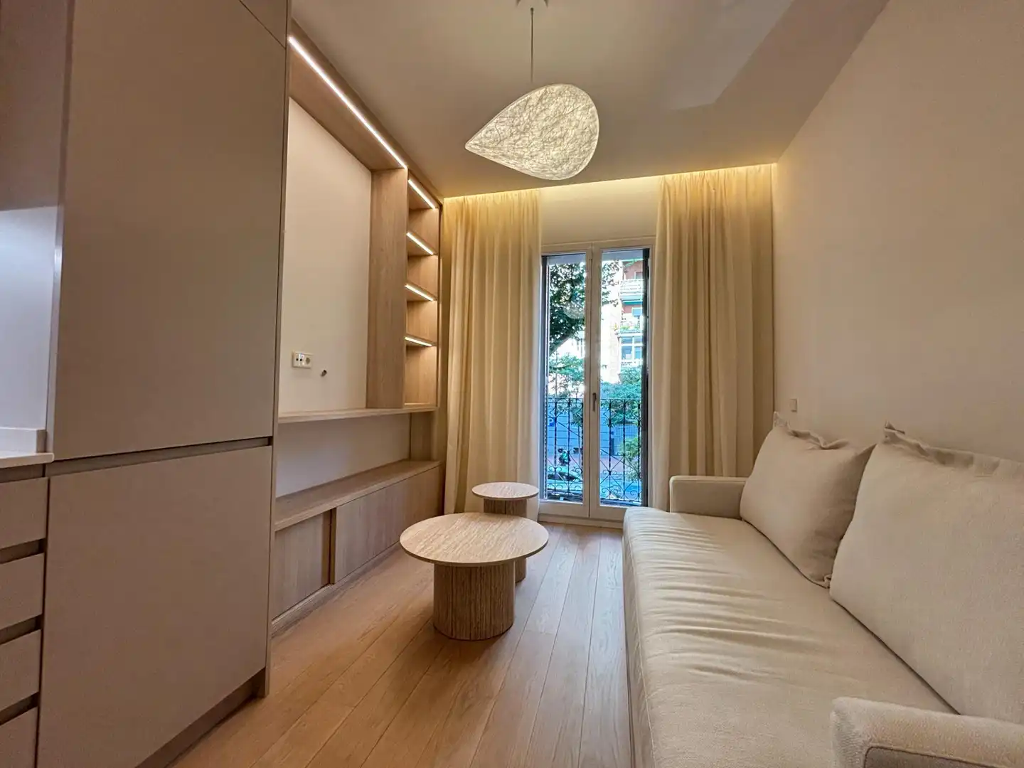 Sala de estar de Piso de alquiler en Madrid con Aire acondicionado, Calefacción y Terraza