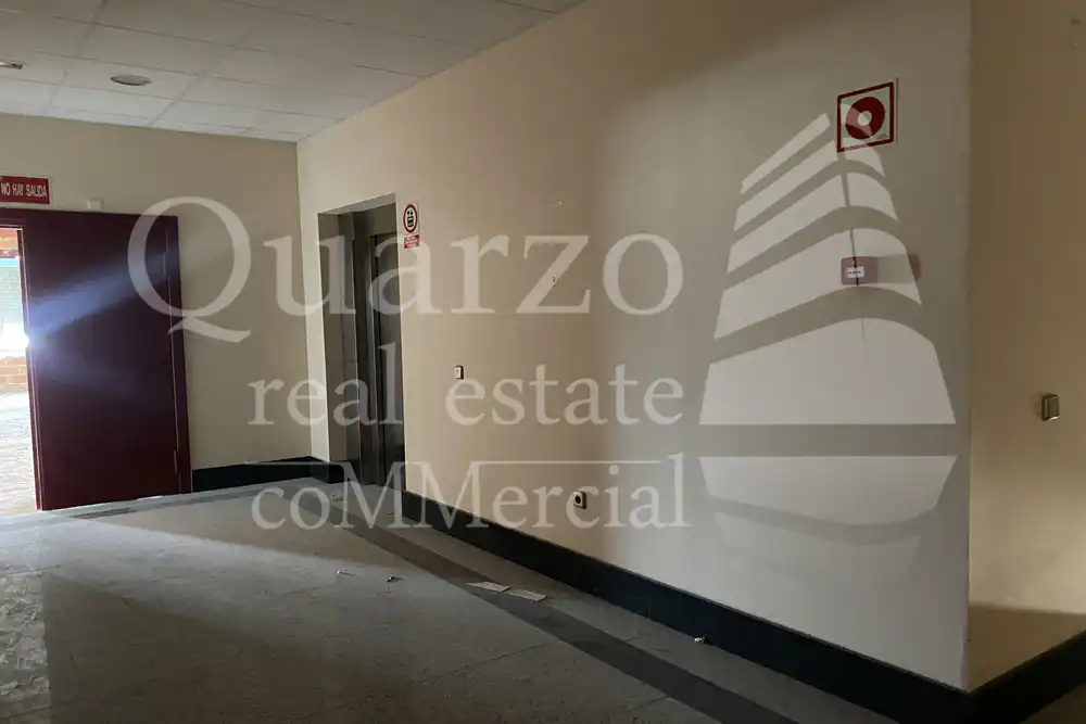 Business premises for sale in Plaza Jorge Manrique, imagen 7