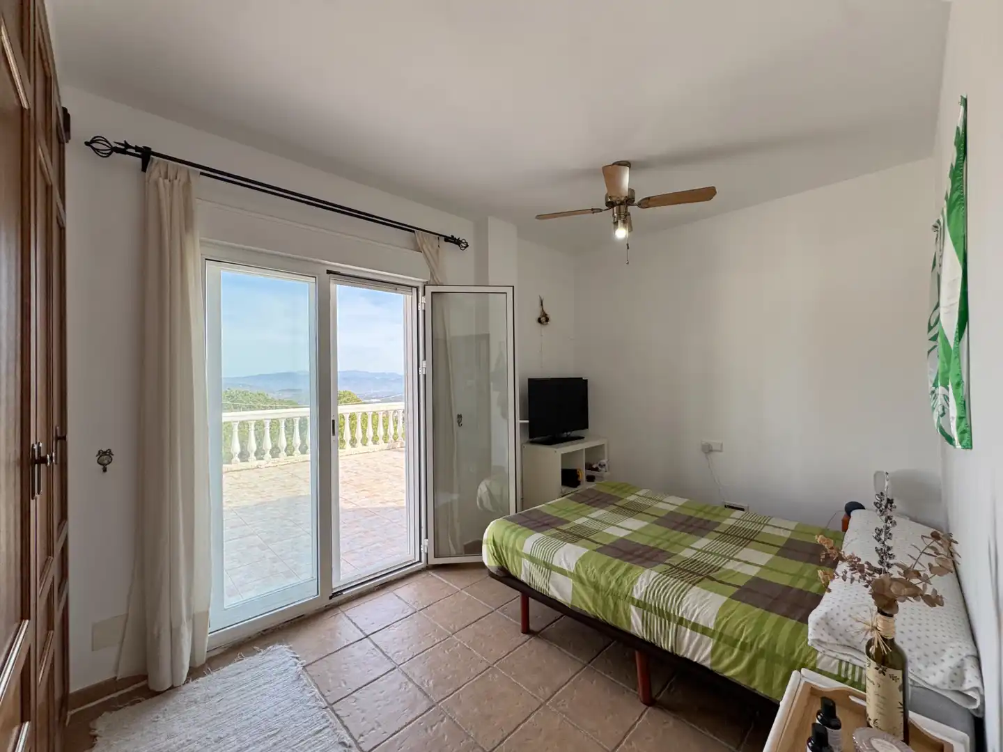 Dormitori de Casa o xalet en venda en Alhaurín de la Torre amb Aire condicionat, Calefacció i Jardí privat
