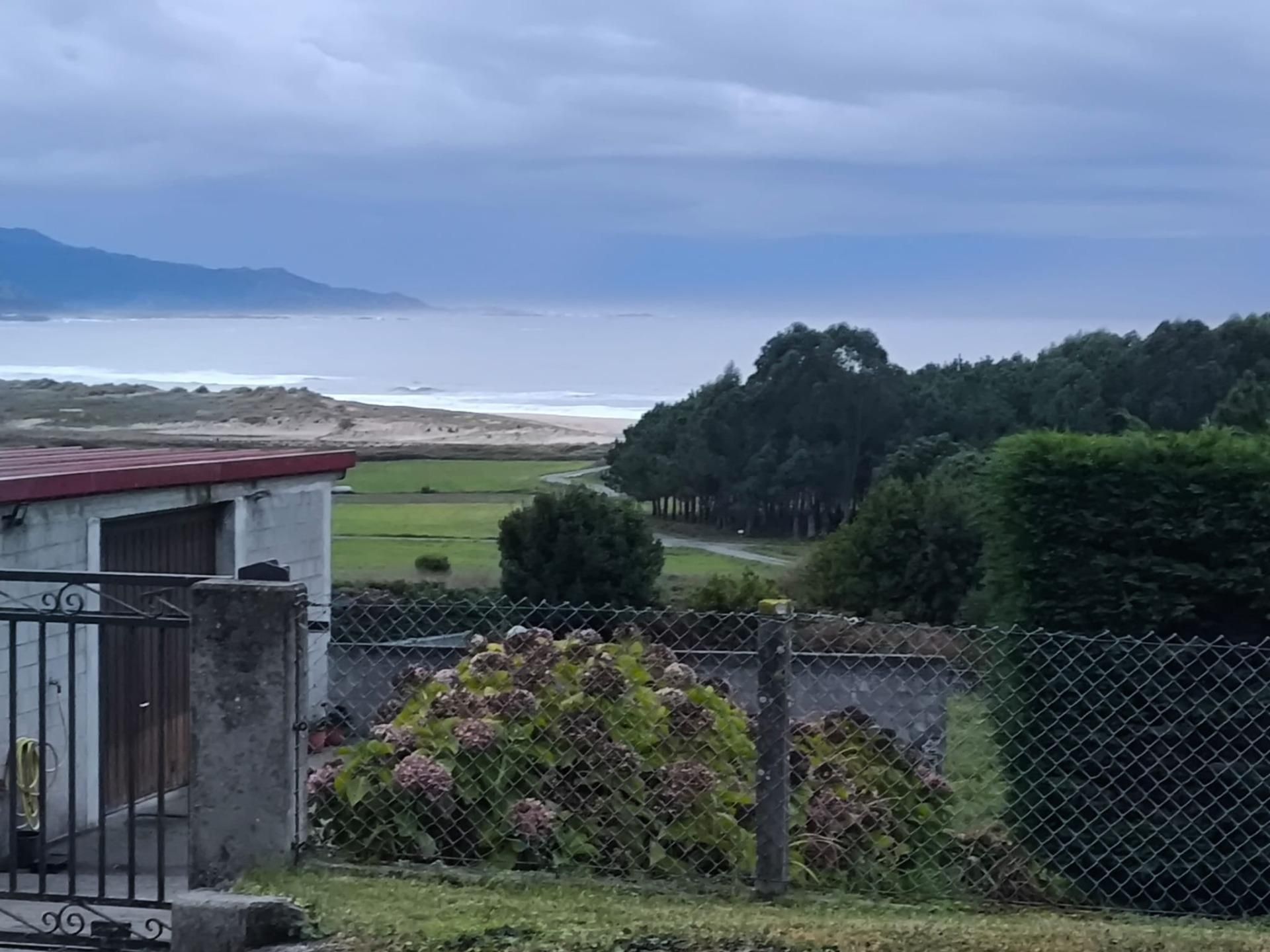 Exterior view of Residential for sale in Laxe