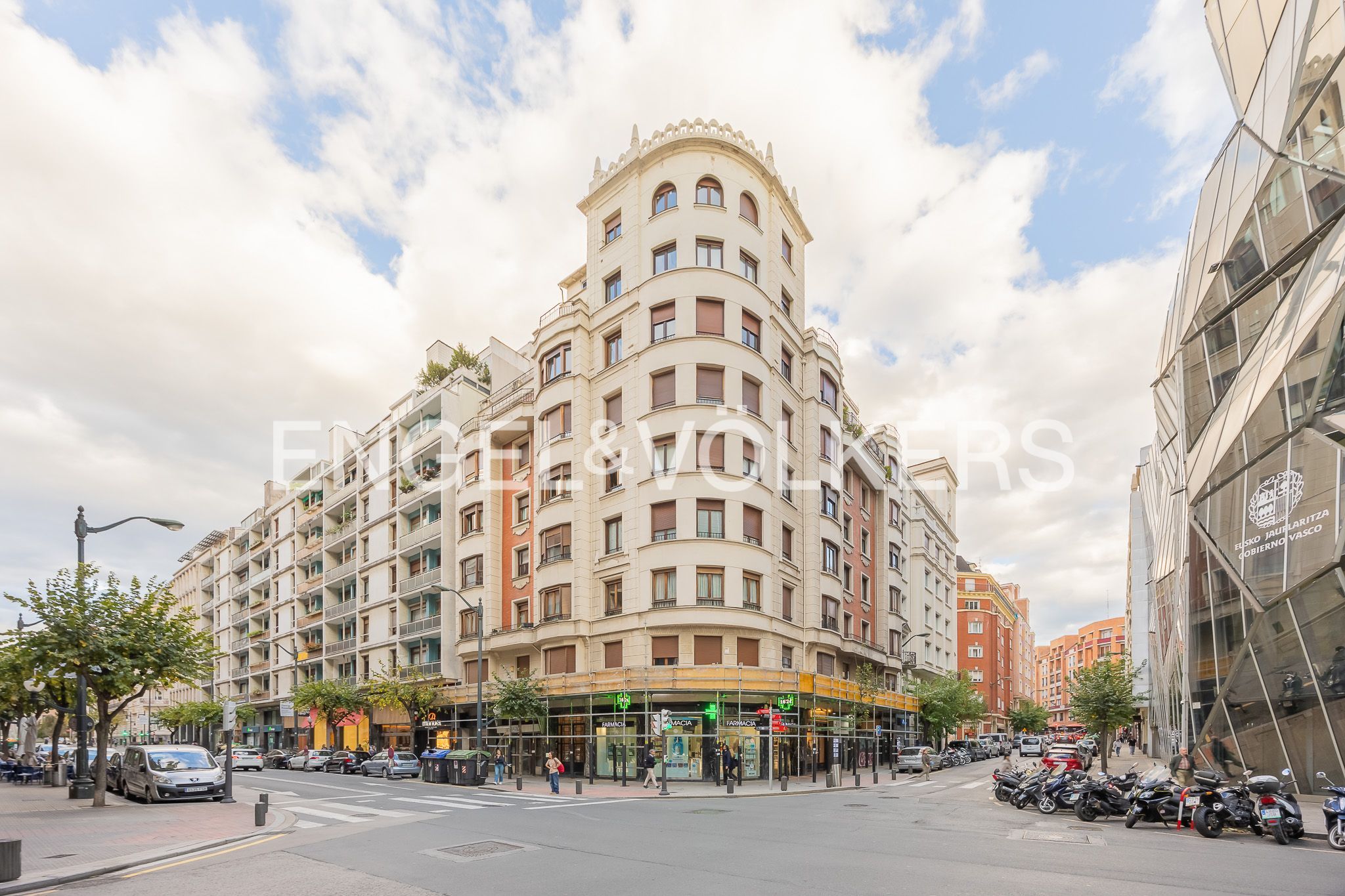 Exterior view of Apartment for sale in Bilbao   with Heating, Parquet flooring and Storage room