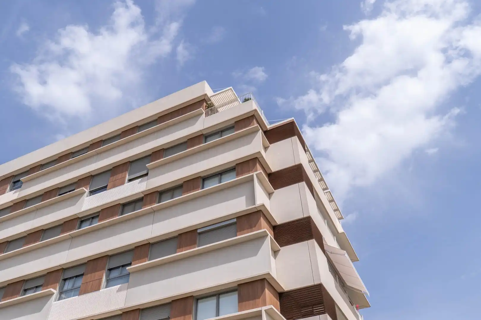 Vista exterior de Piso en venta en Granada con Aire acondicionado, Calefacción y Jardín privado