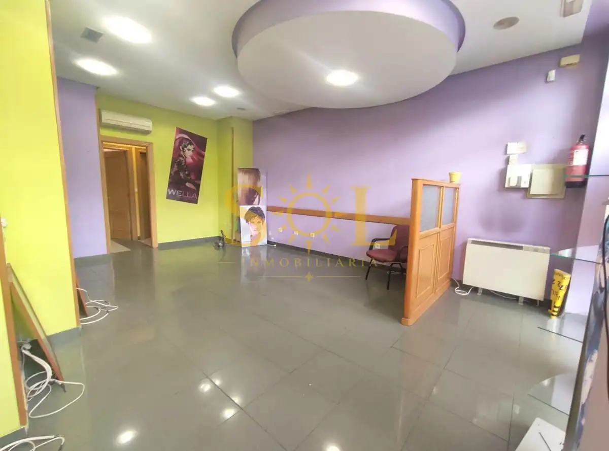 Local comercial en venda a Calle Lopez Fenar 2, imagen 3