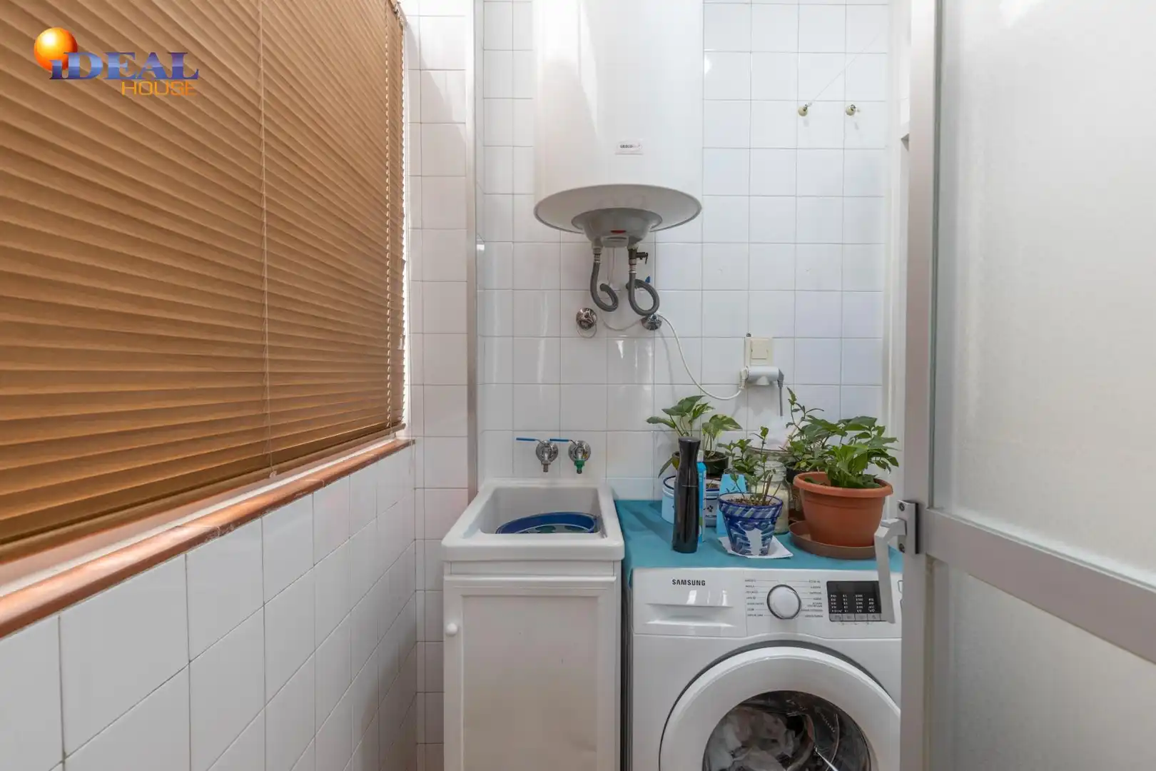 Baño de Piso en venta en Albolote con Aire acondicionado, Calefacción y Balcón