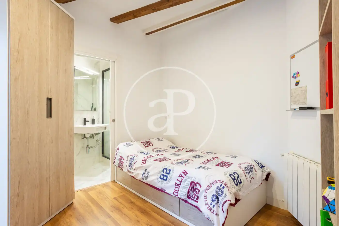 Habitación de Piso de alquiler en Valencia con Aire acondicionado, Calefacción y Amueblado