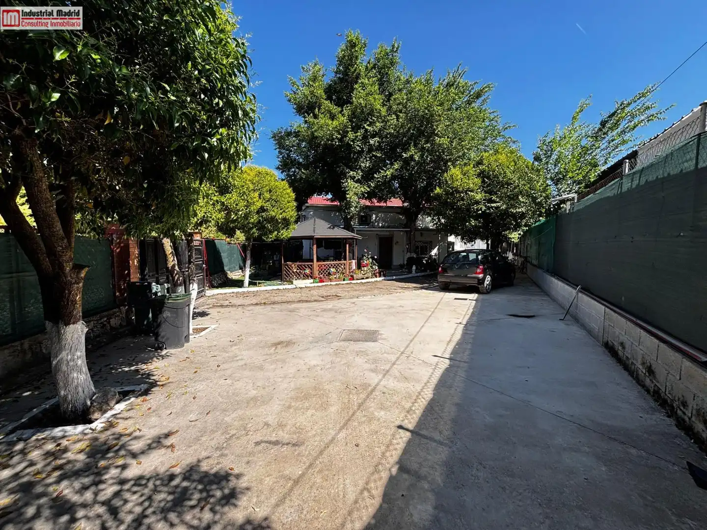 Vista exterior de Nave industrial en venta en Arganda del Rey