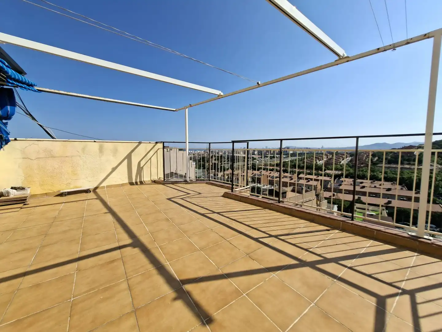 Terrasse von Dachboden zum Verkauf in Badalona mit Klimaanlage, Heizung und Terrasse