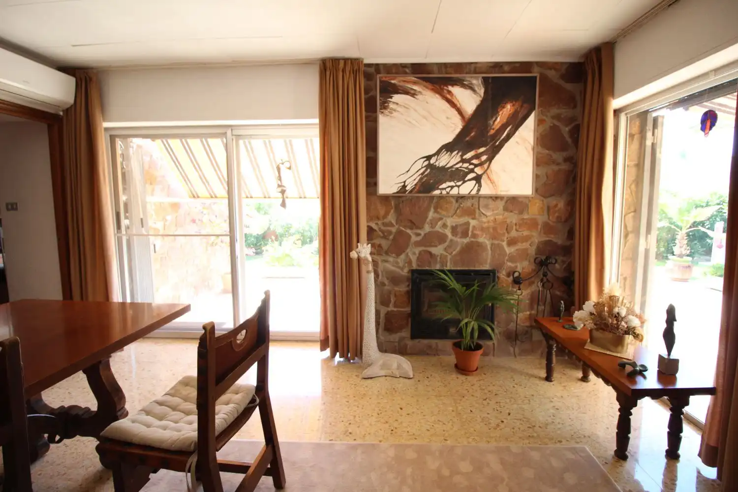 Sala de estar de Casa o chalet en venta en Almenara con Aire acondicionado, Calefacción y Jardín privado