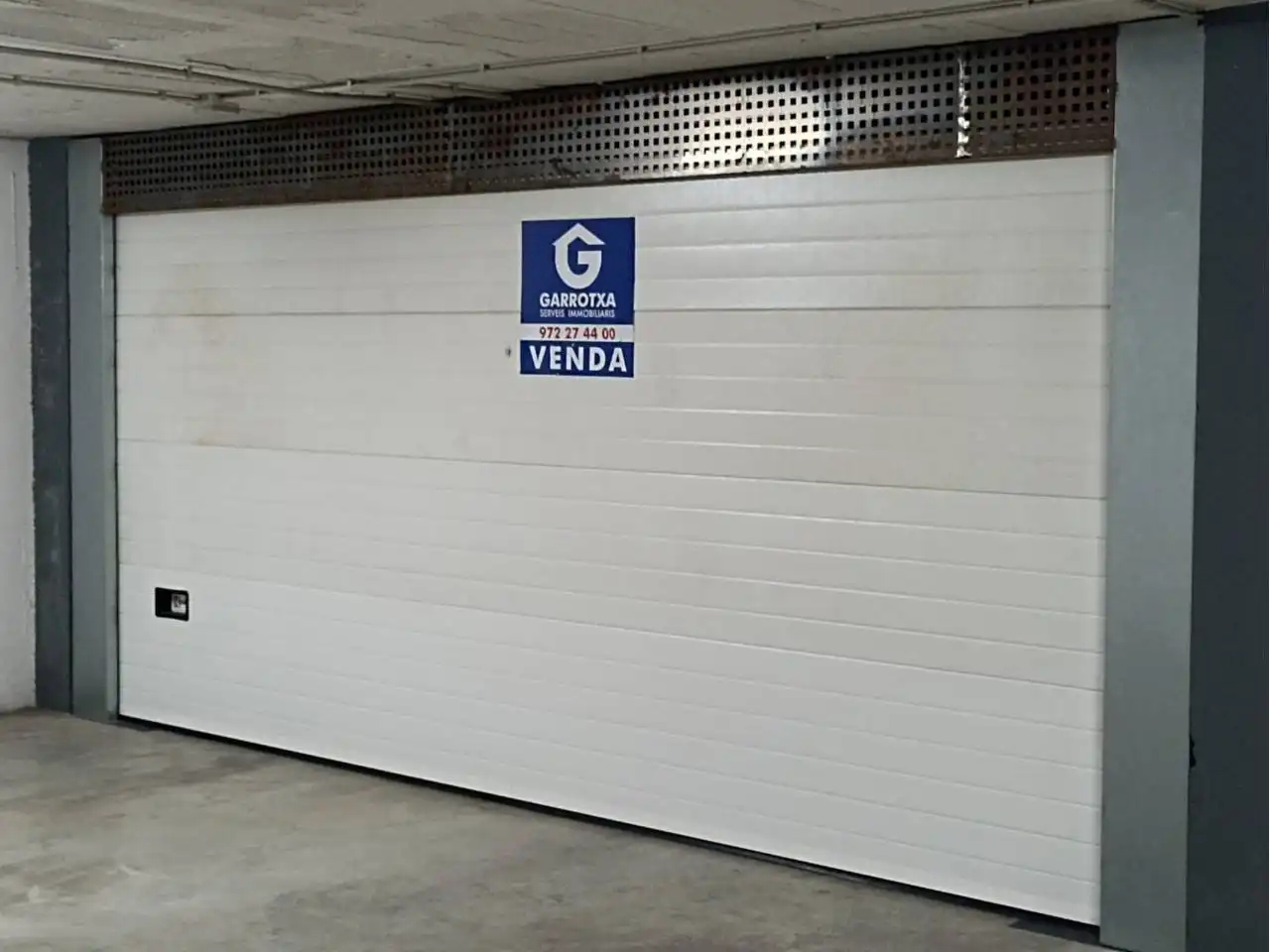 Parking for sale in Pasaje Germanes Fradera, imagen 3