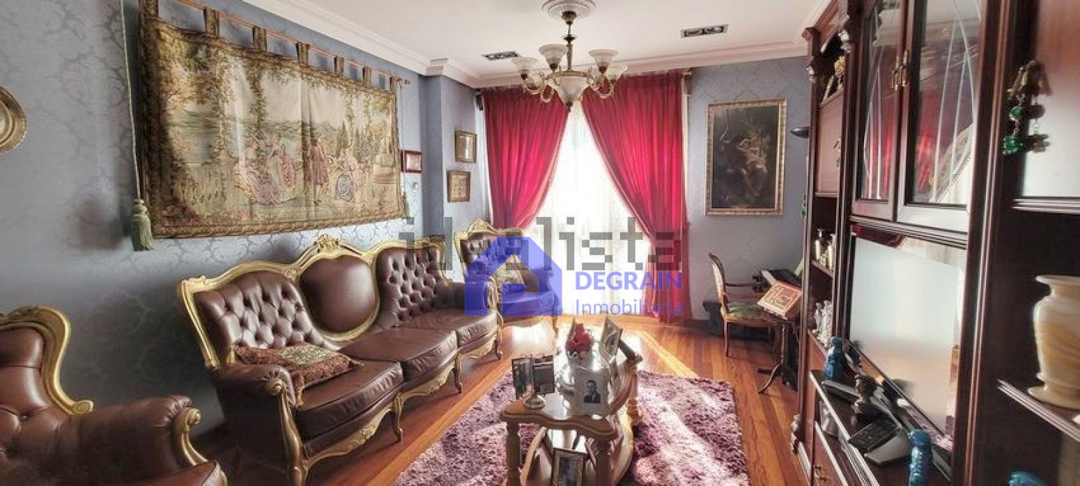 Living room of Flat for sale in Oviedo   with Heating, Private garden and Storage room