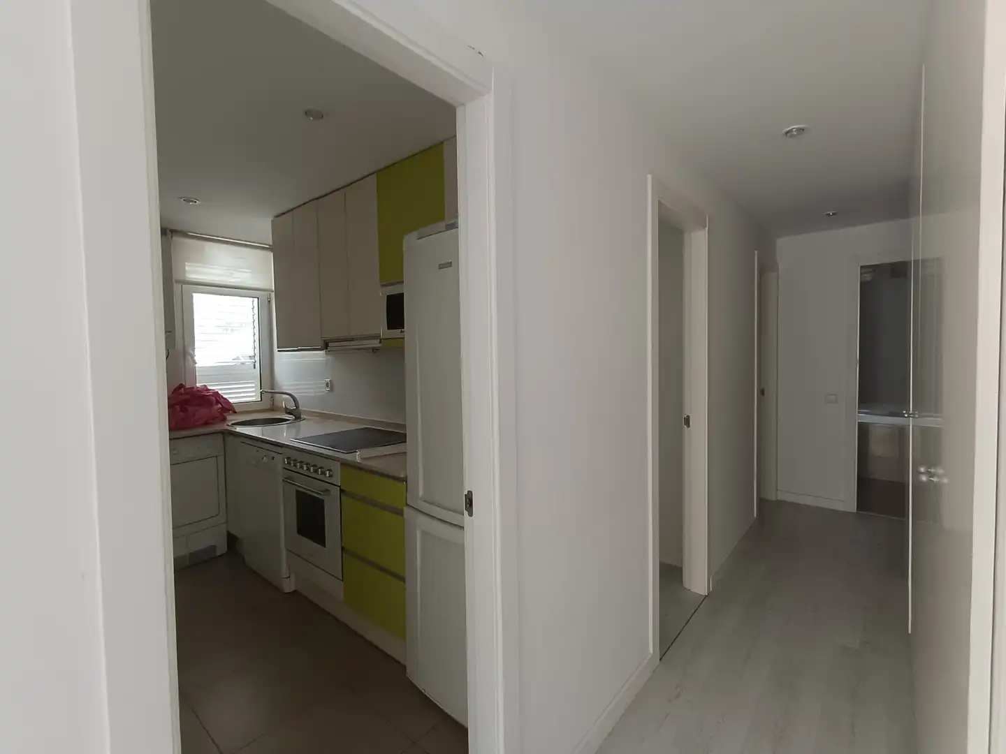 Flat for rent in Carrer Pau Casals, Finestrelles