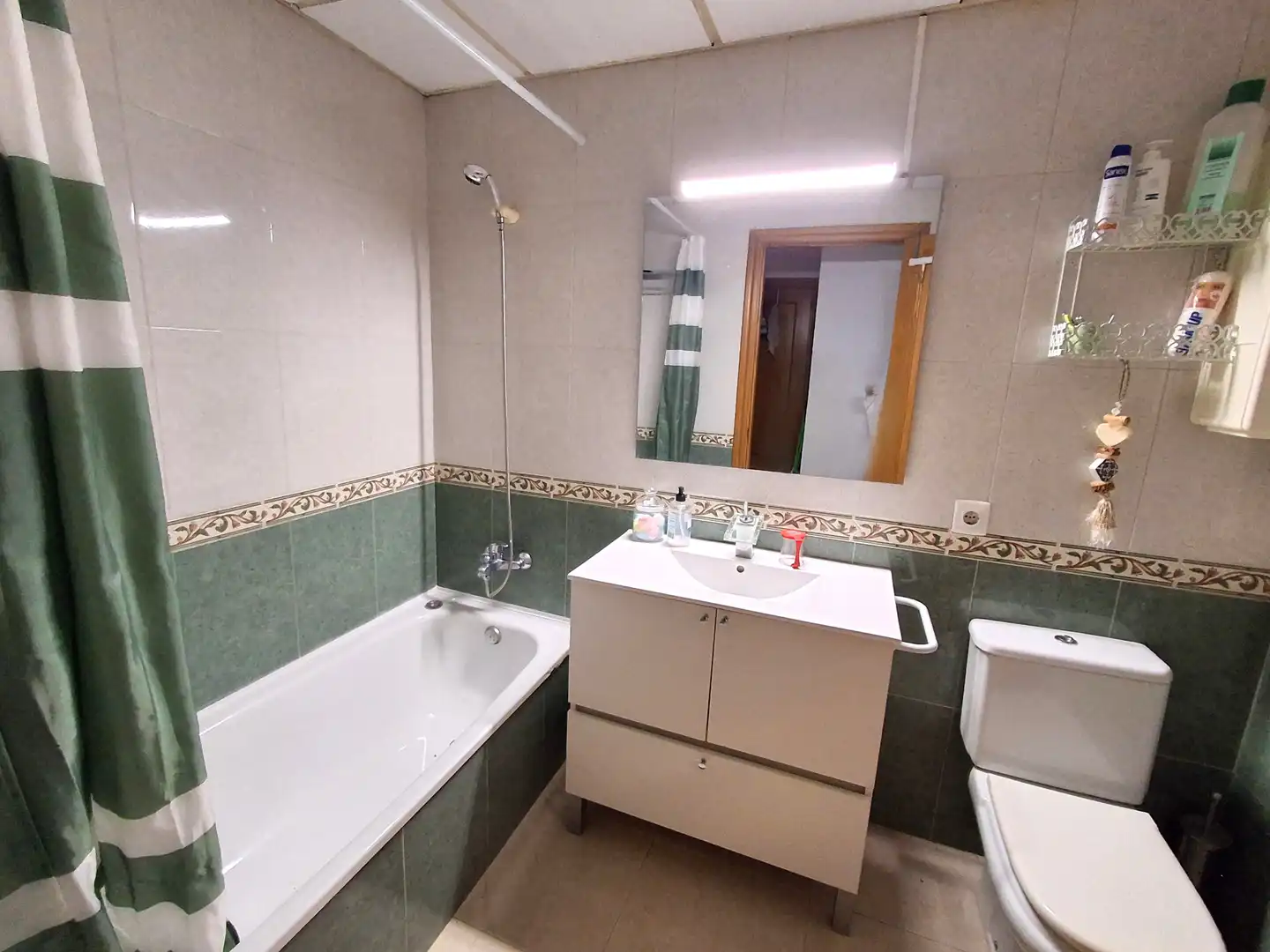 Baño de Planta baja en venta en Mont-roig del Camp con Terraza, Amueblado y Horno