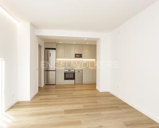 Sala d'estar de Apartament en venda en  Barcelona Capital amb Aire condicionat