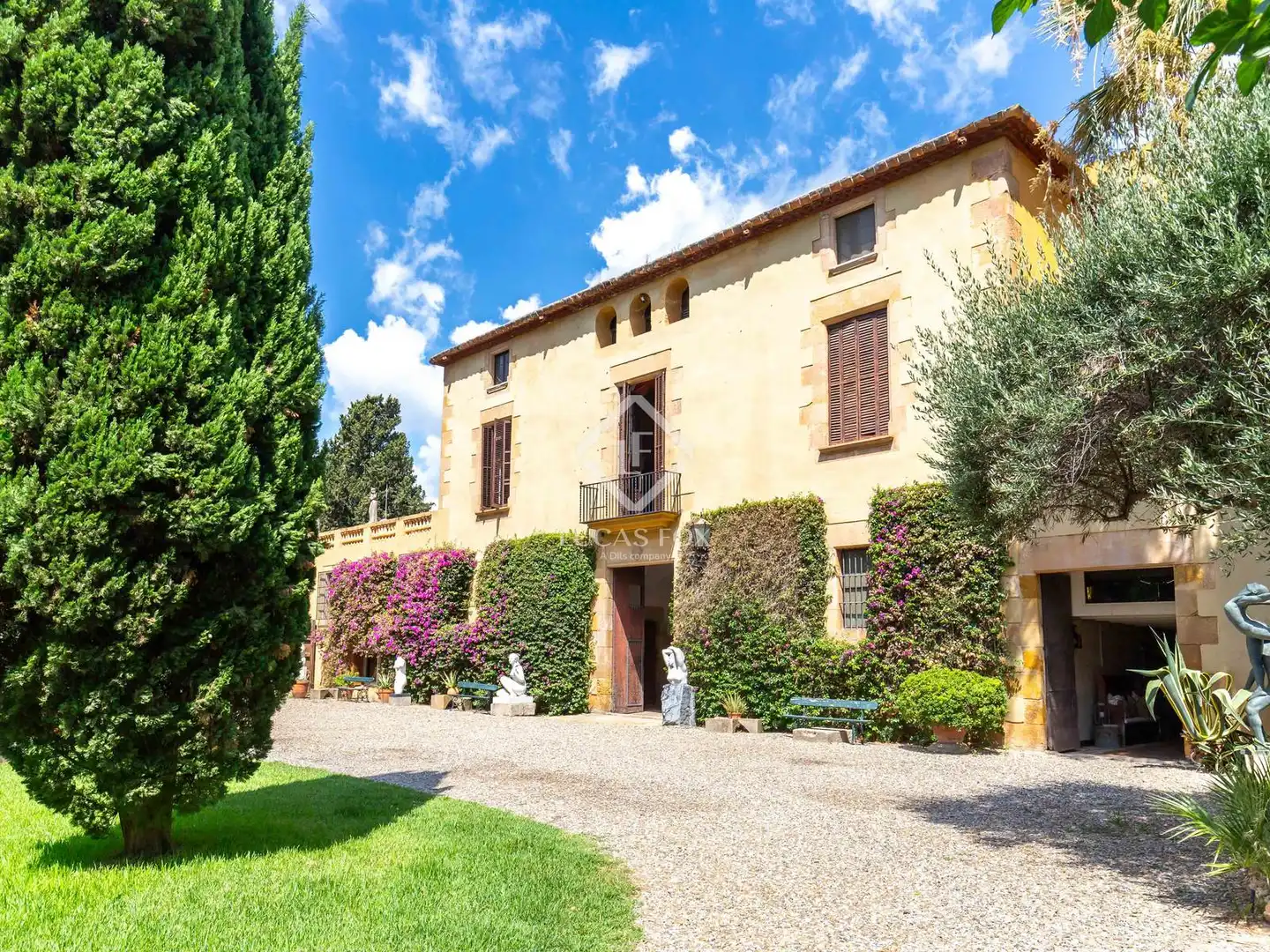 Exterior view of Houses for sale in Esplugues de Llobregat  with Air Conditioner, Heating and Private garden