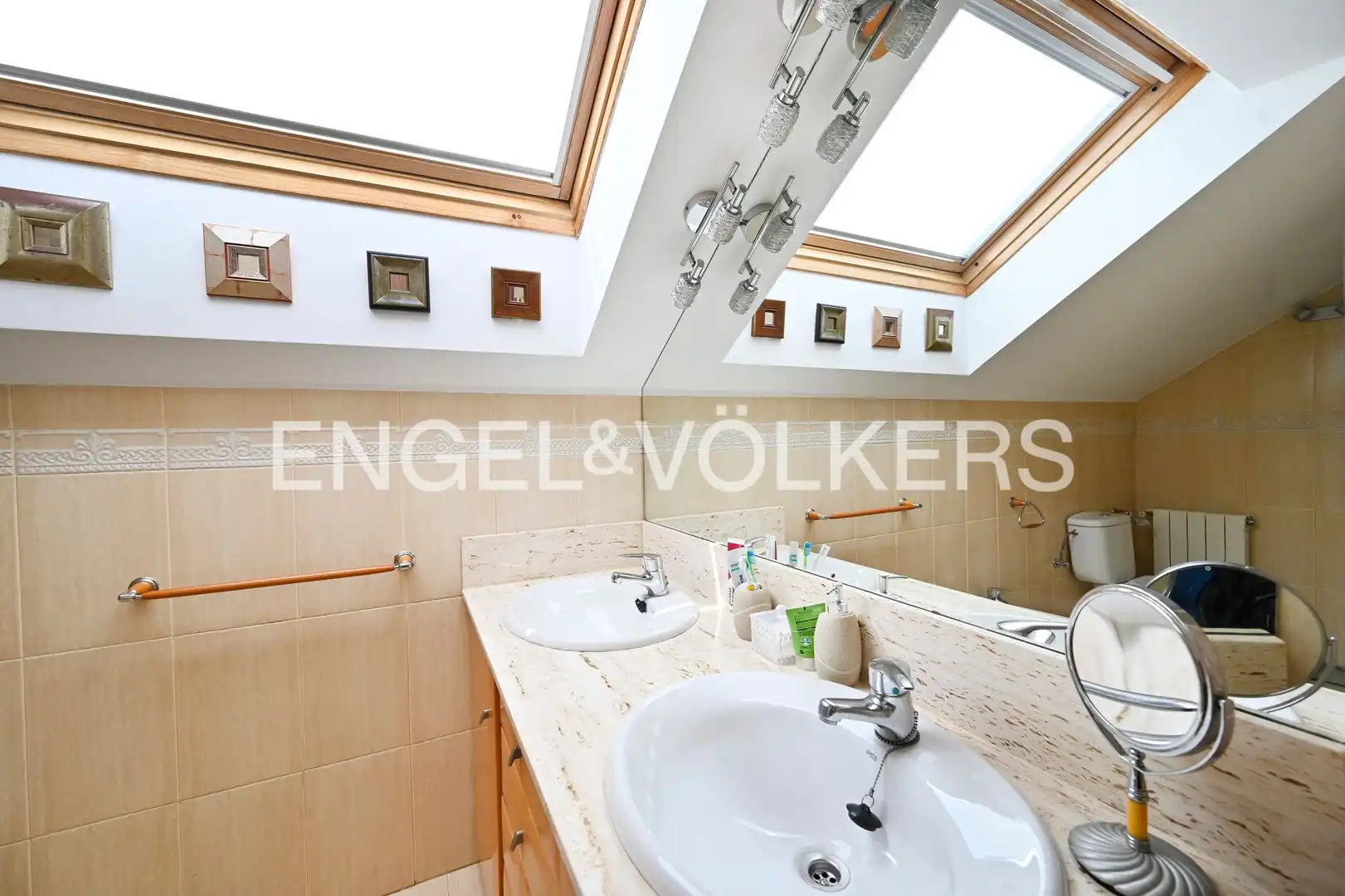 Baño de Casa o chalet en venta en Santa Cruz de Bezana con Aire acondicionado, Calefacción y Jardín privado
