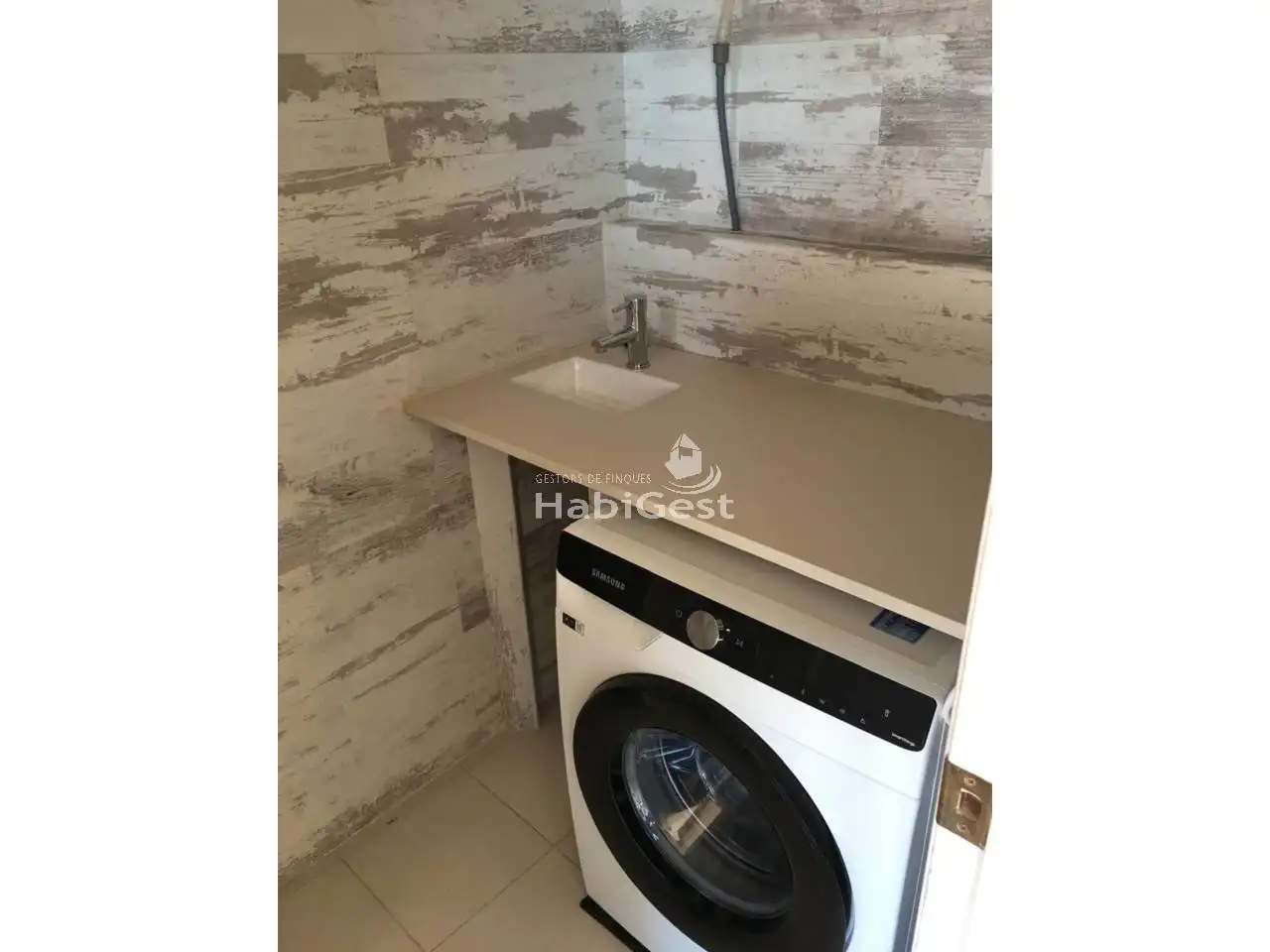 Baño de Casa adosada de alquiler en Quart con Aire acondicionado, Calefacción y Terraza