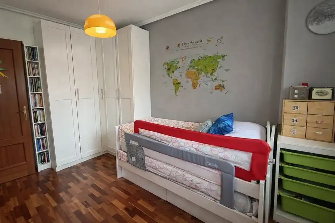 Habitación de Ático en venta en Vitoria - Gasteiz con Calefacción, Terraza y Trastero