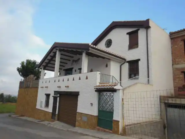 Exterior view of Houses for sale in Nigüelas  with Terrace