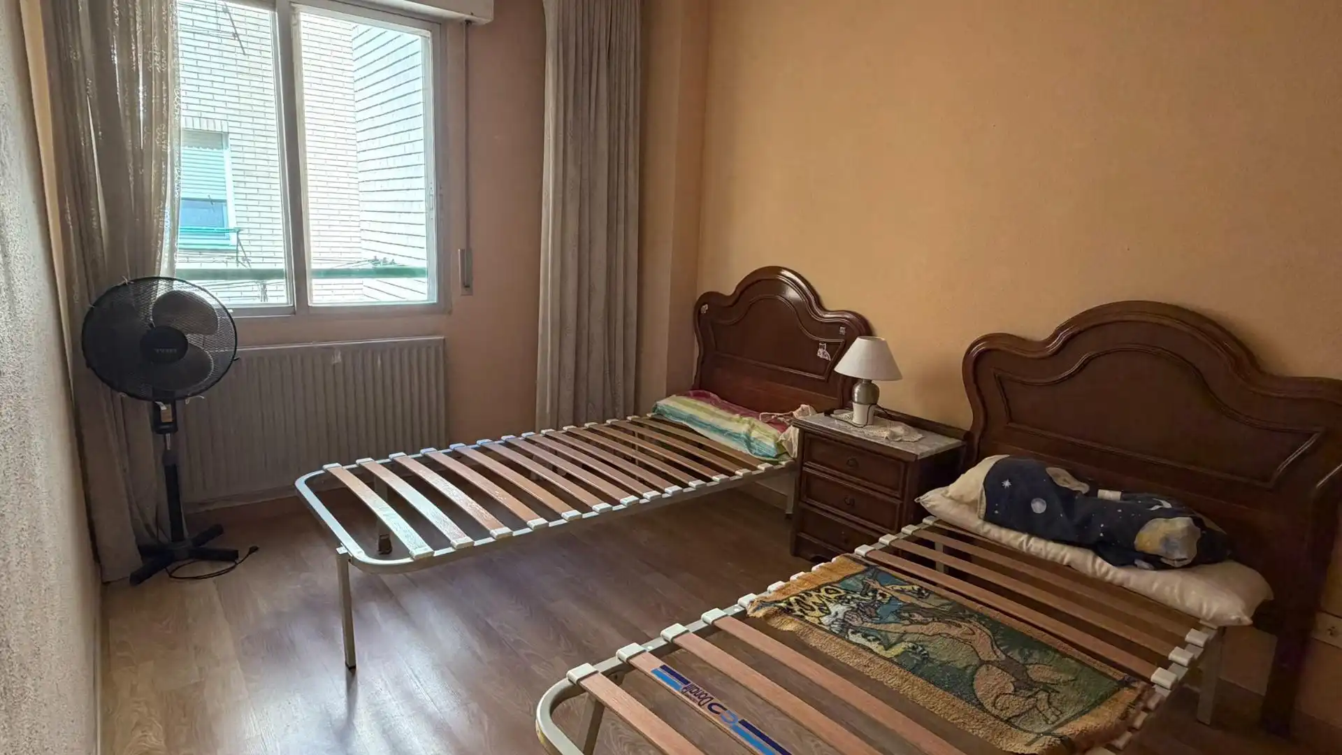 Habitación de Piso de alquiler en Zaragoza con Calefacción, Trastero y Balcón