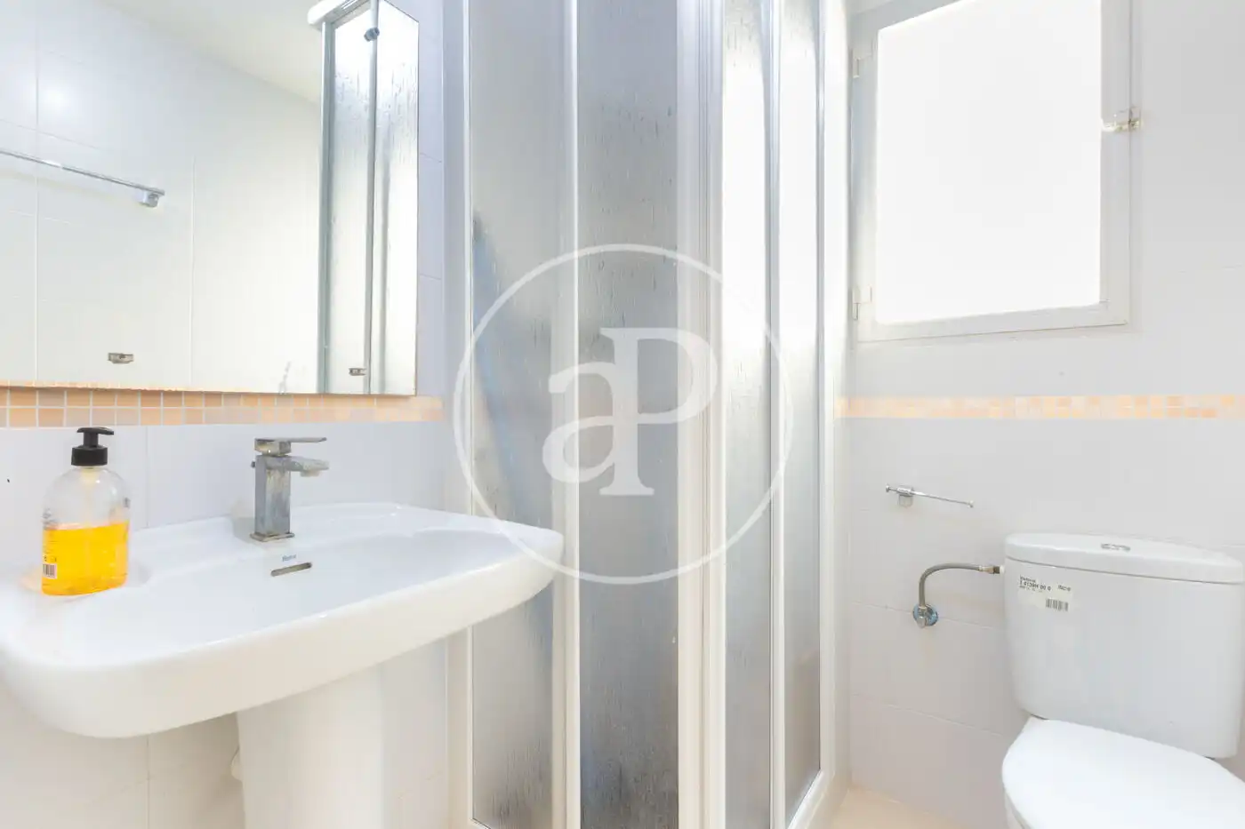 Bathroom of Flat for sale in Valencia  with Heating, Furnished and Balcony