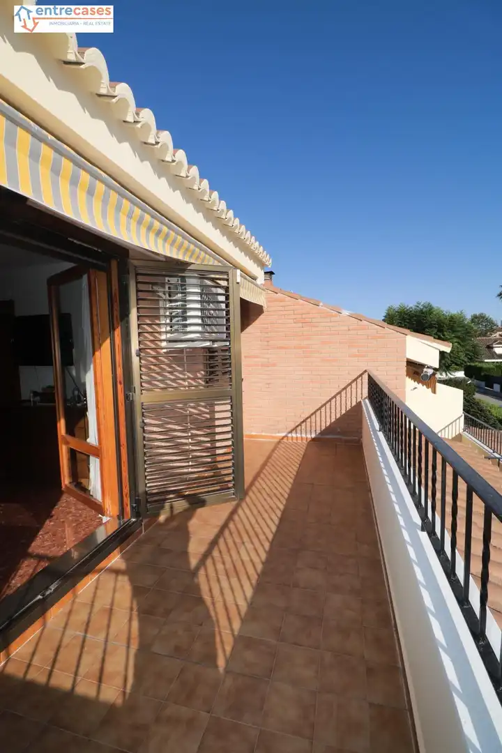 Balcony of Houses for sale in Sagunto / Sagunt  with Air Conditioner, Private garden and Terrace