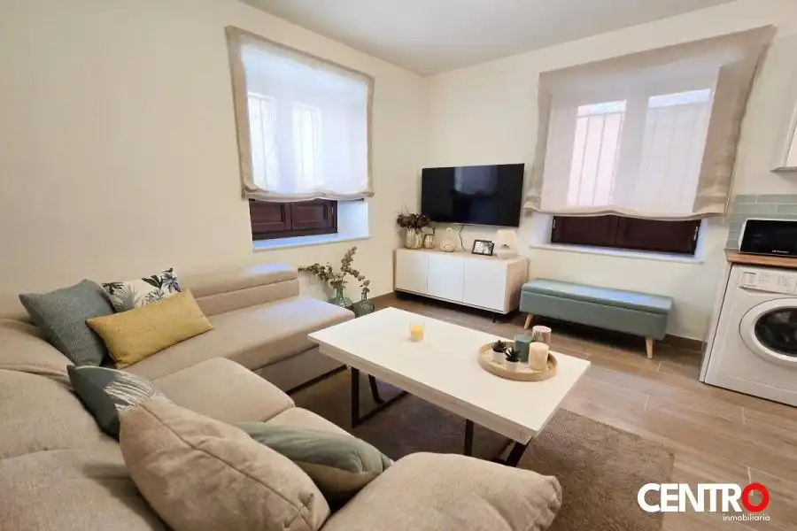 Sala d'estar de Apartament de lloguer en Granada amb Aire condicionat