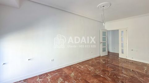 Foto 2 de Piso en venta en Calle Alondra, S/n, Úbeda, Jaén