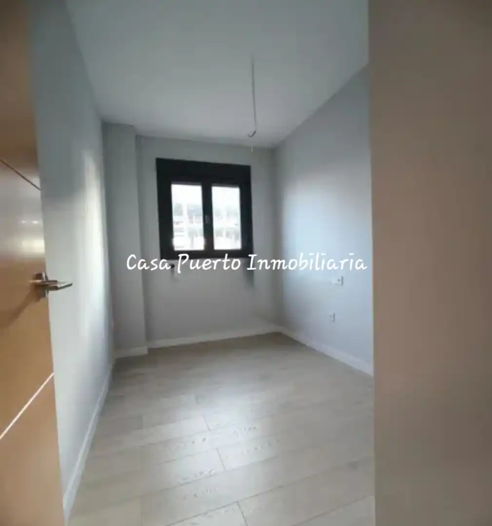 Dormitori de Pis de lloguer en El Puerto de Santa María amb Aire condicionat, Calefacció i Jardí privat