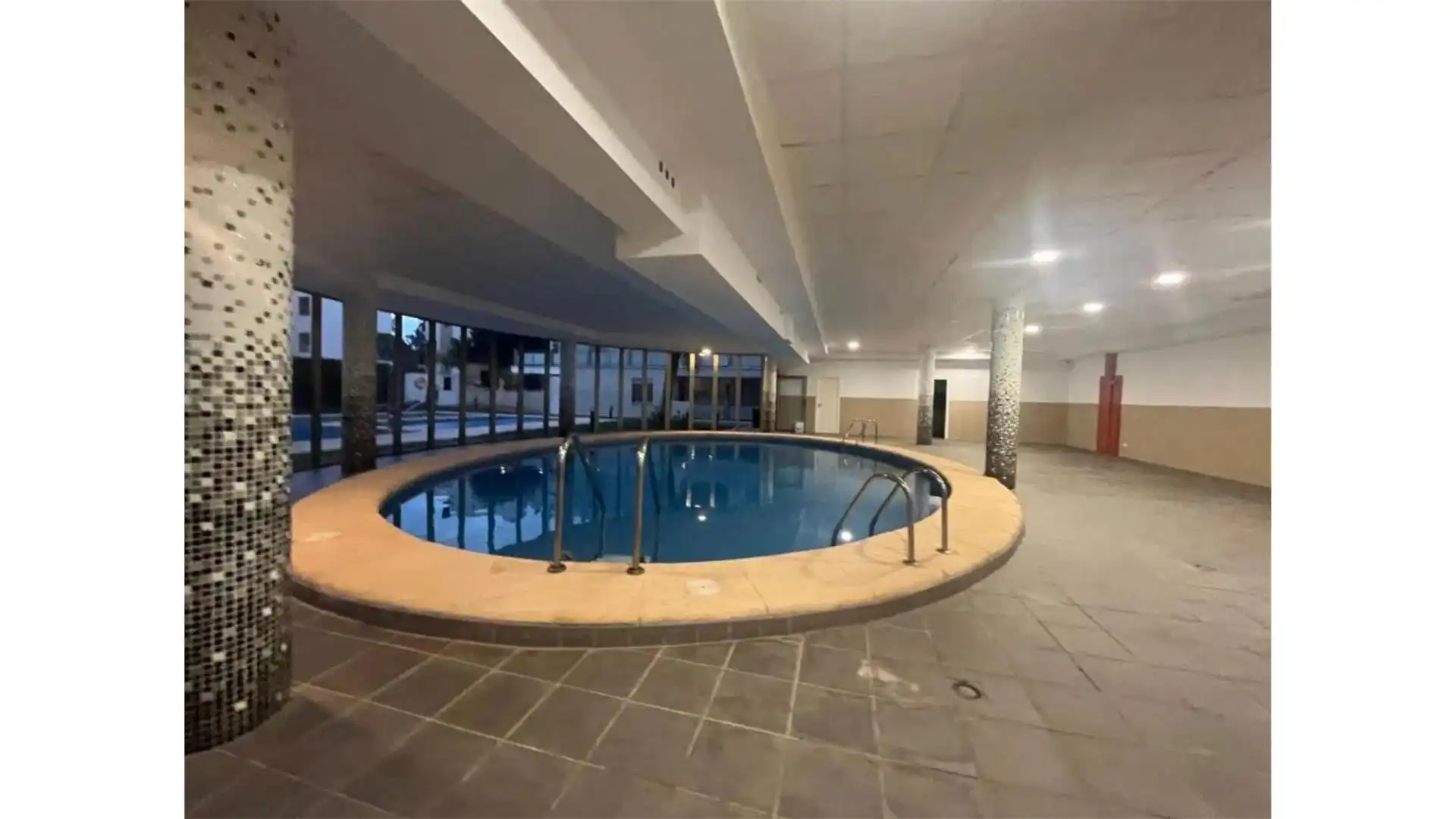 Piscina de Dúplex de alquiler en Oliva con Aire acondicionado, Calefacción y Terraza
