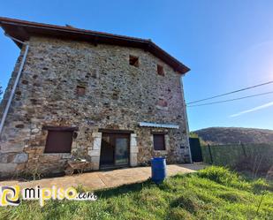 Exterior view of House or chalet for sale in Laredo