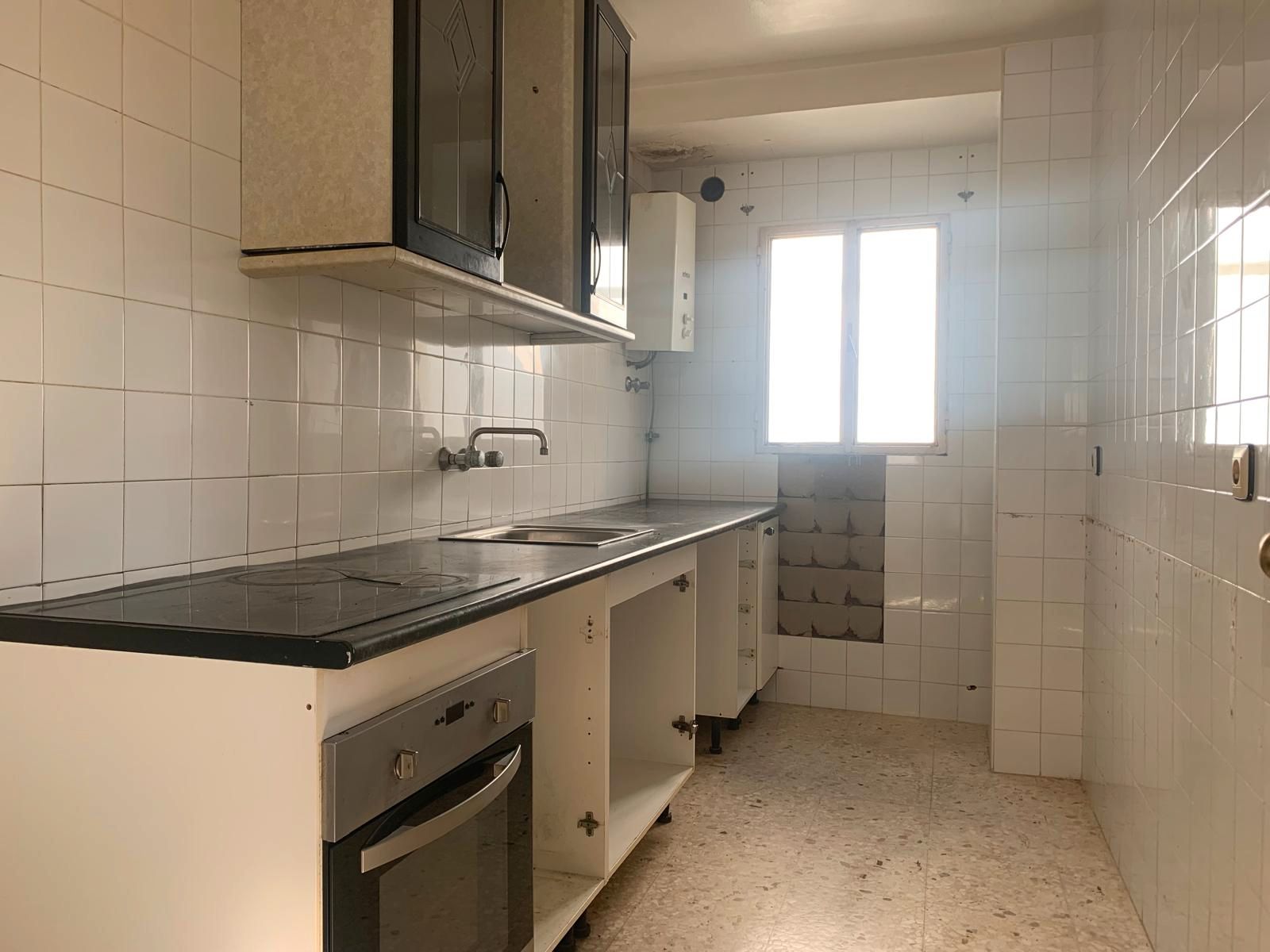 Cocina de Piso en venta en  Huelva Capital