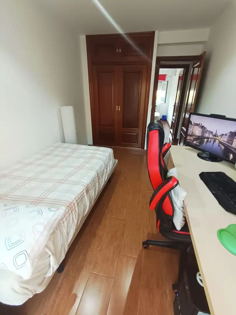 Habitación de Piso en venta en Córdoba con Aire acondicionado, Terraza y Trastero