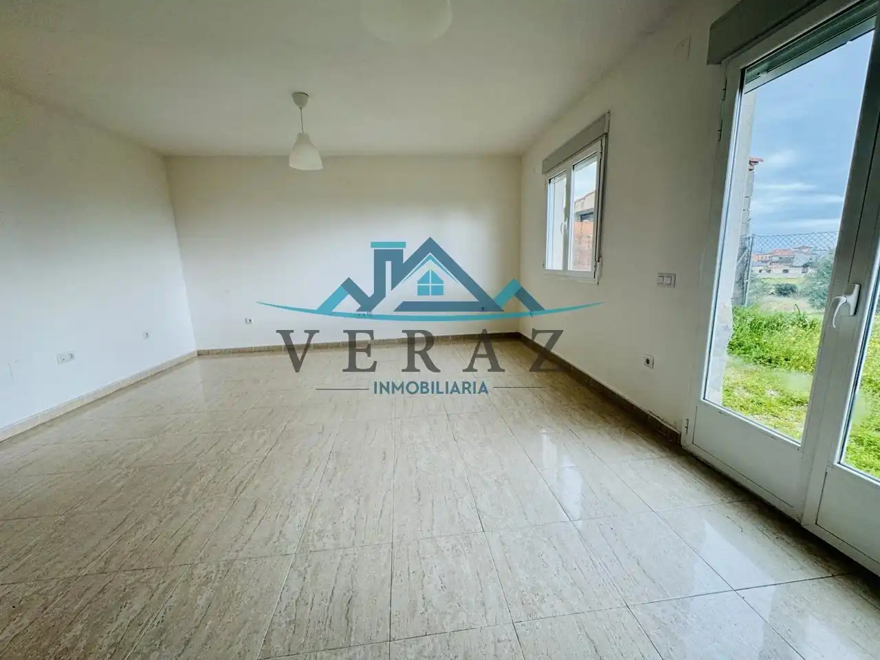 Sala de estar de Casa o chalet en venta en Oropesa con Calefacción y Jardín privado