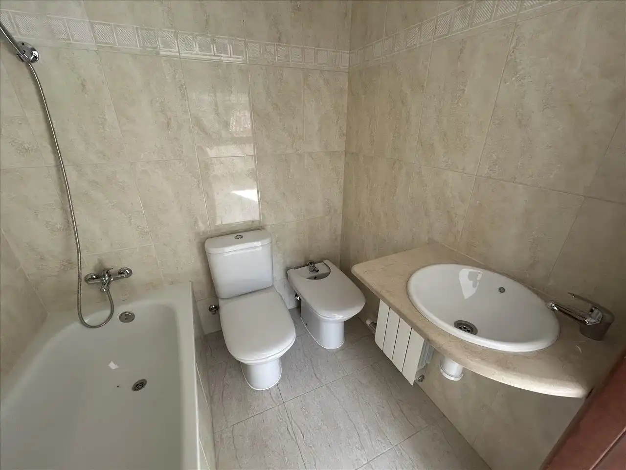 Casa adosada en venta en SURERA, Vallgorguina