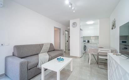 Wohnzimmer von Wohnung zum verkauf in Empuriabrava mit Klimaanlage und Terrasse