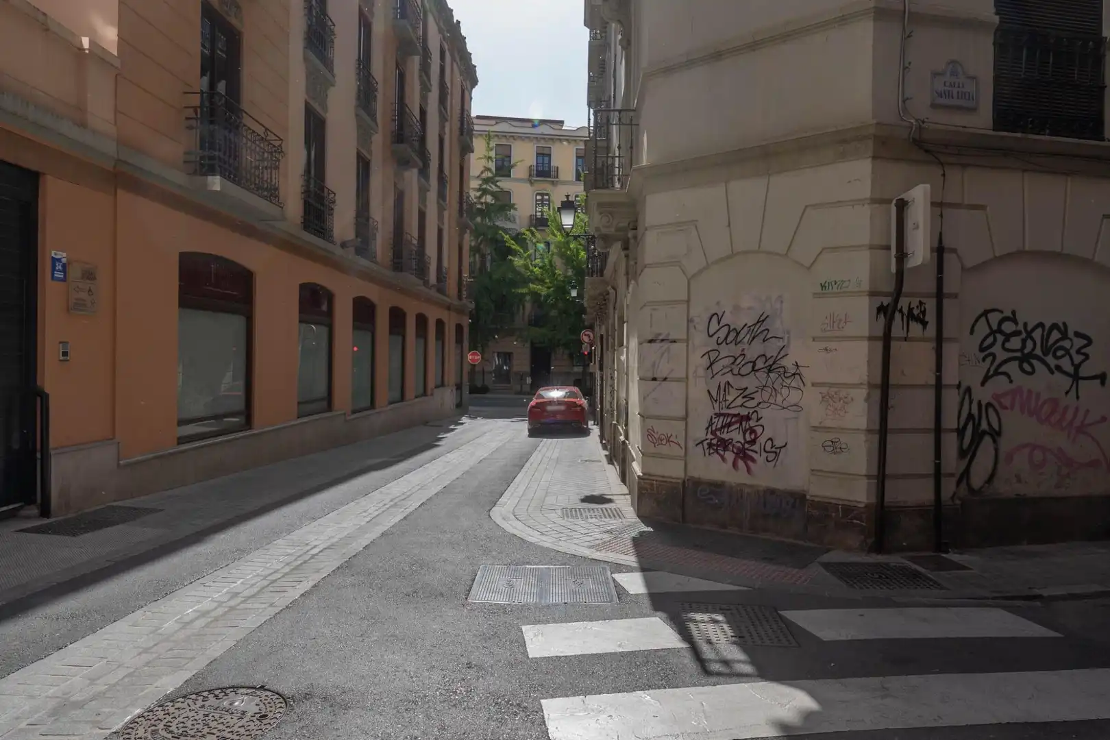 Vista exterior de Garatge en venda en Granada
