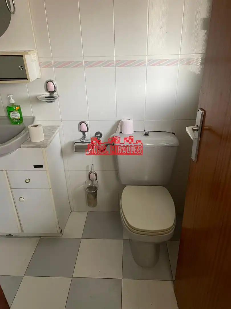 Baño de Casa o chalet en venta en Benalúa de las Villas con Terraza, Trastero y Amueblado
