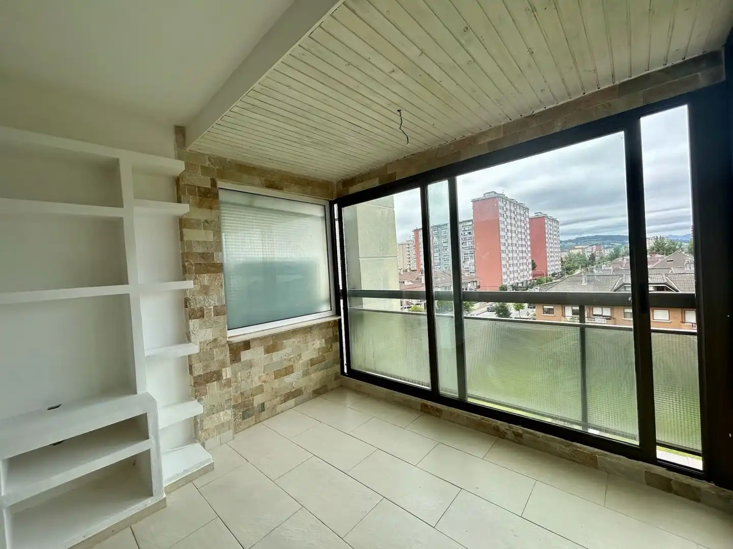 Terraza de Piso en venta en Laredo con Calefacción y Terraza