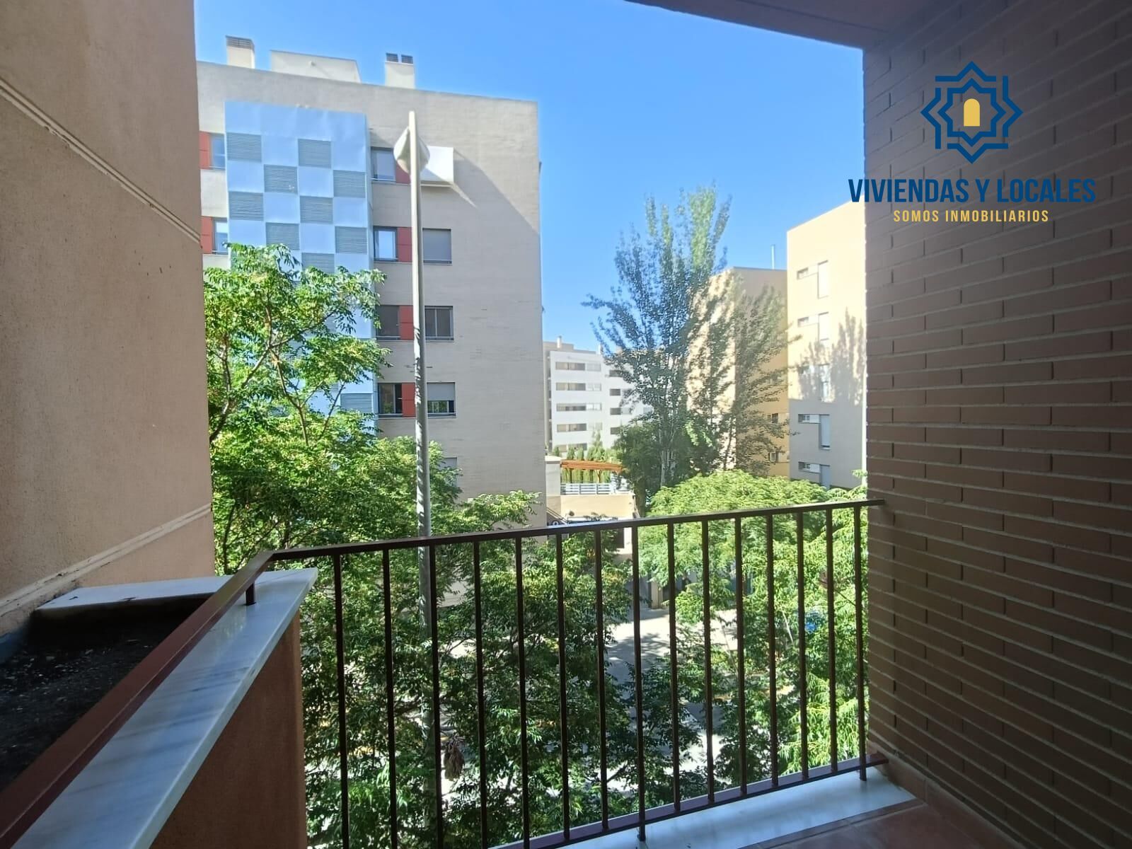 Exterior view of Flat to rent in  Granada Capital  with Air Conditioner, Heating and Terrace