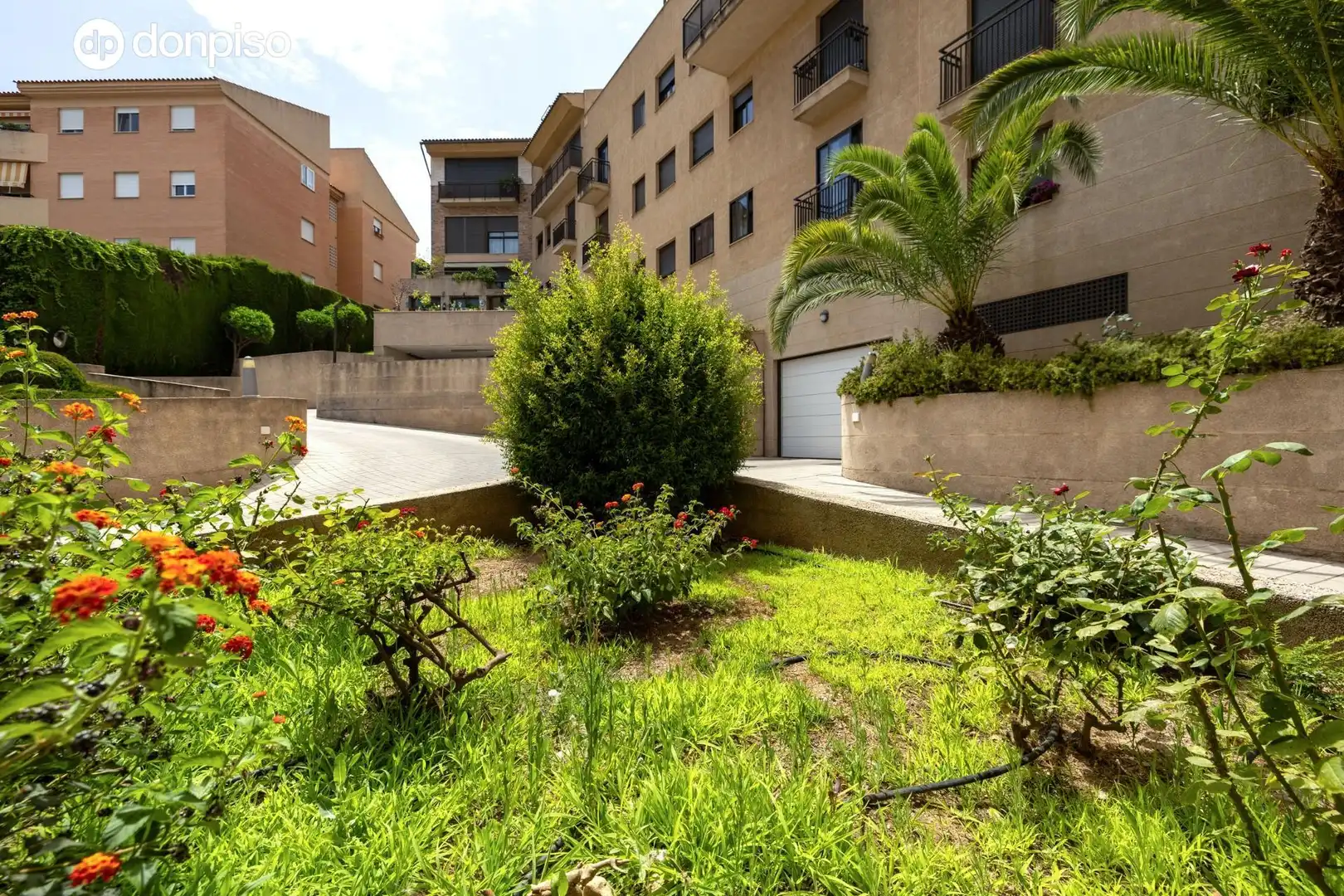 Außenansicht von Wohnung zum Verkauf in Granada