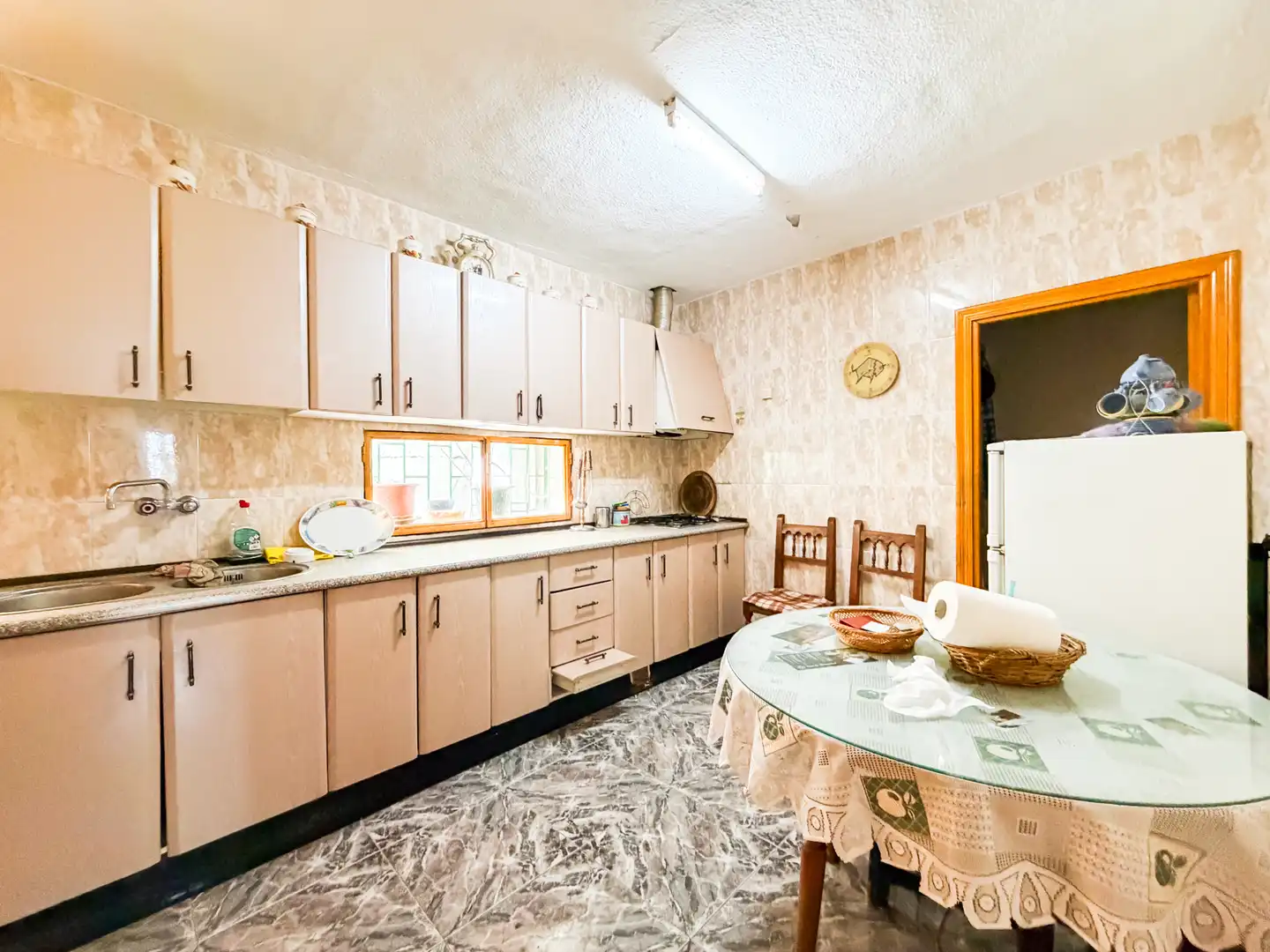 Kitchen of Houses for sale in Baza  with Terrace, Furnished and Balcony