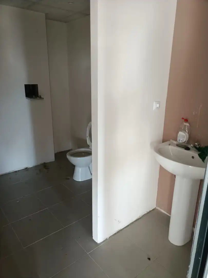Badezimmer von Büro zur Miete in Fornells de la Selva