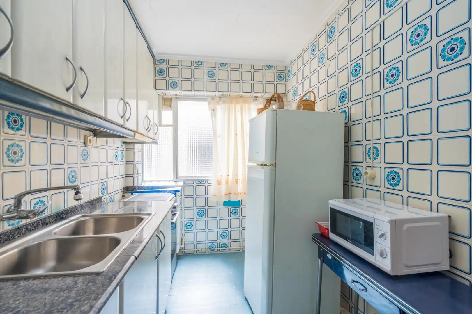 Kitchen of Apartments for sale in Valencia  with Air Conditioner