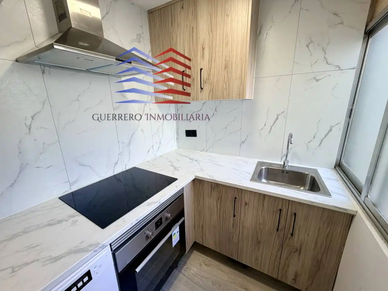 Kitchen of Flat for rent in Ourense Capital   with Heating, Storage room and Furnished