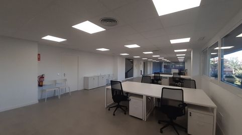 Foto 4 de Oficina de alquiler en Los Naranjos, Marbella