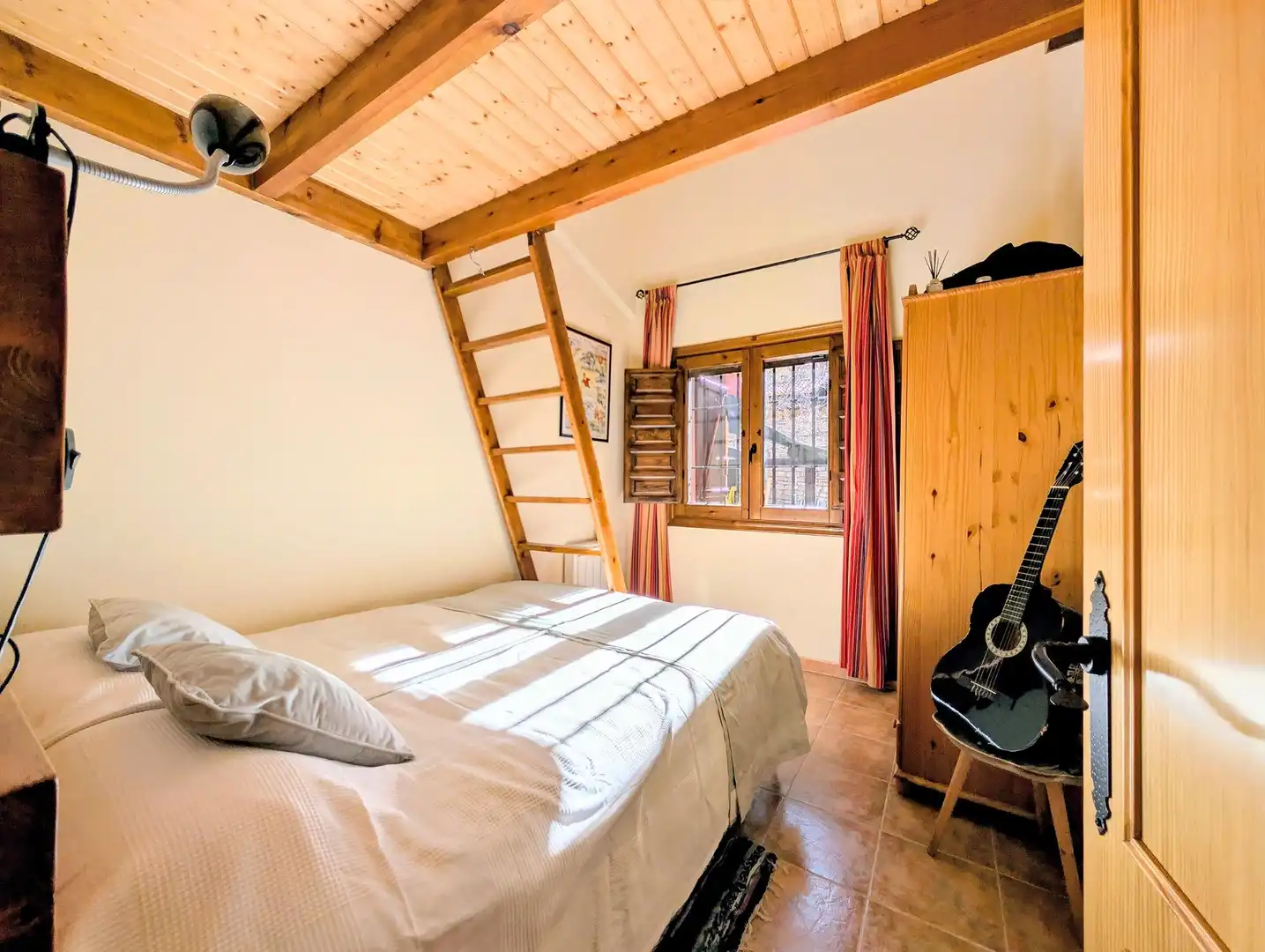 Habitación de Casa o chalet en venta en Vistabella del Maestrazgo con Calefacción y Alarma