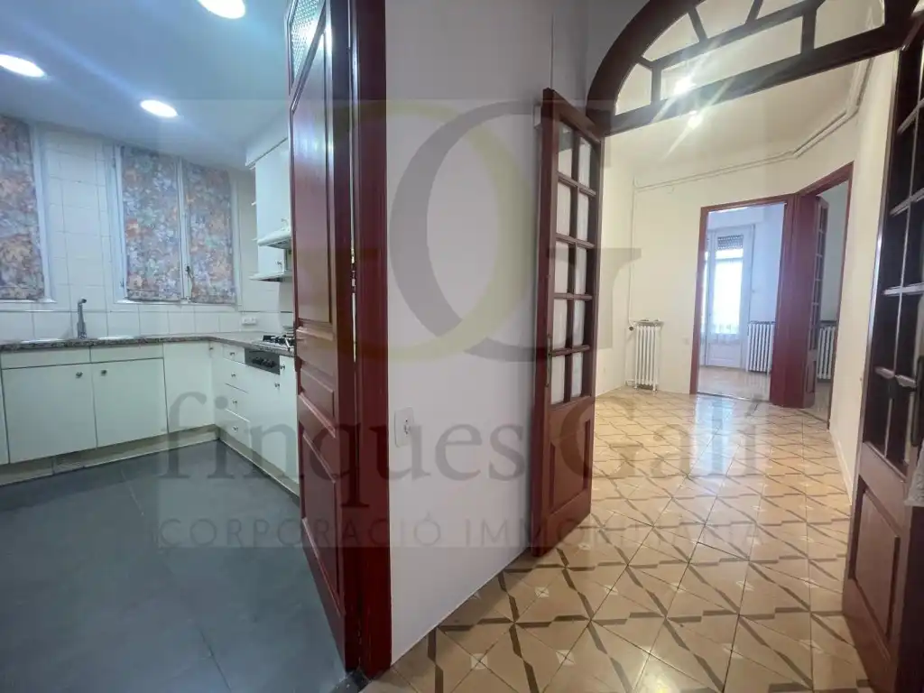 Flat with terrace for sale in Calle Marti I Julia, imagen 6